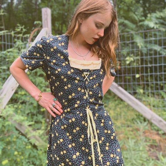 Meet your Posher, Sophie - Picture 1 of 1